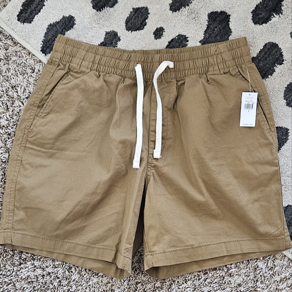 NWT Old Navy Men's Tan 7 Inch Pull On Shorts